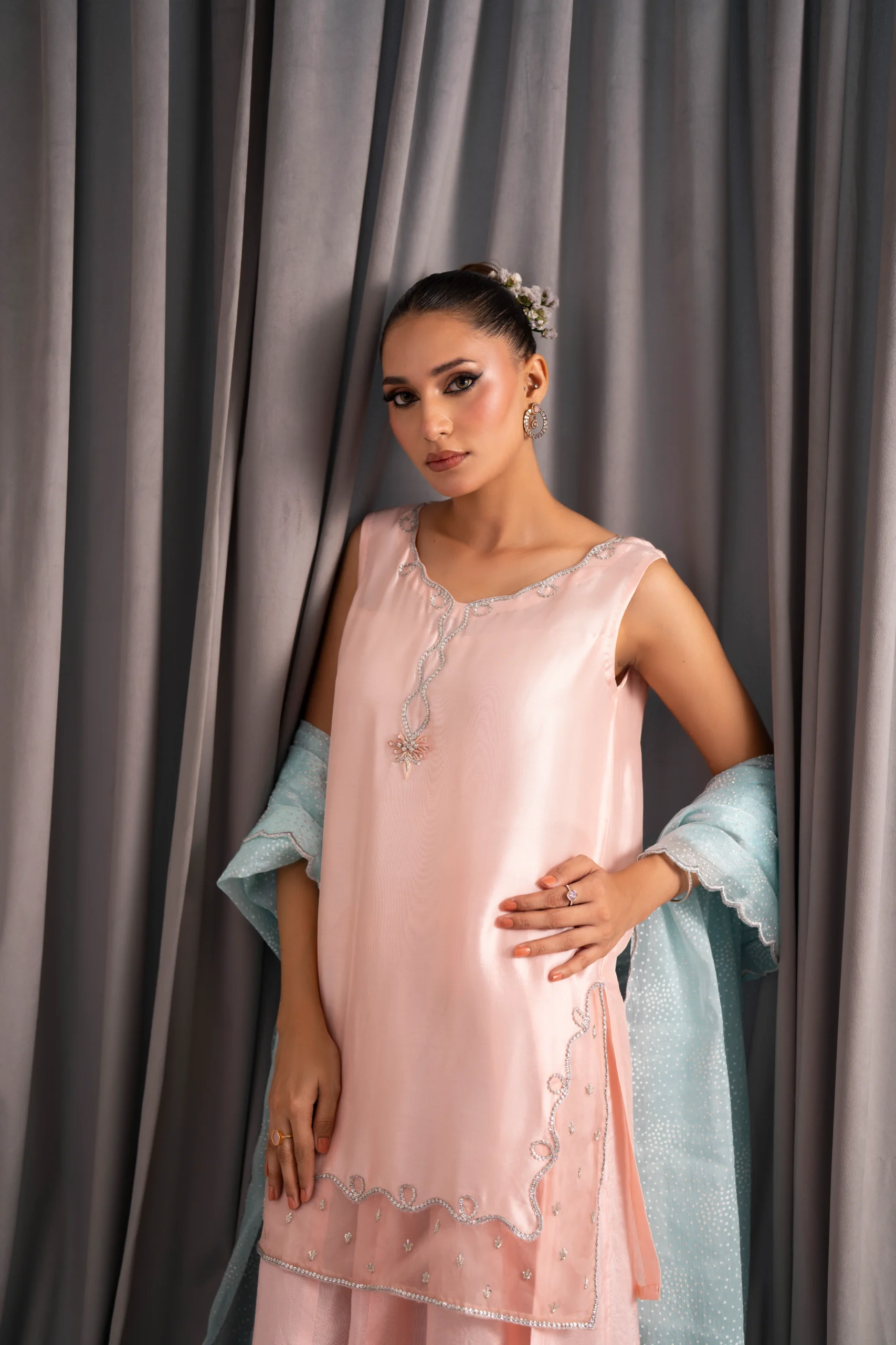 Pink and Aqua Blue - Image 4